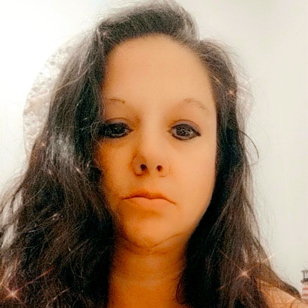 Meet your Posher, Connie